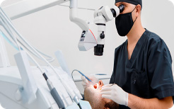 Лечение под микроскопом